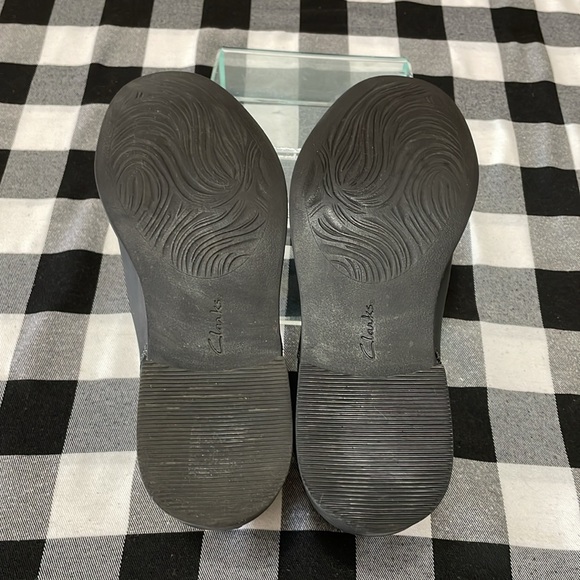 Clarks Women's Maye Black Nubuck Leather Ankle Strap Boot Booties Size 9.5 - Picture 6 of 12